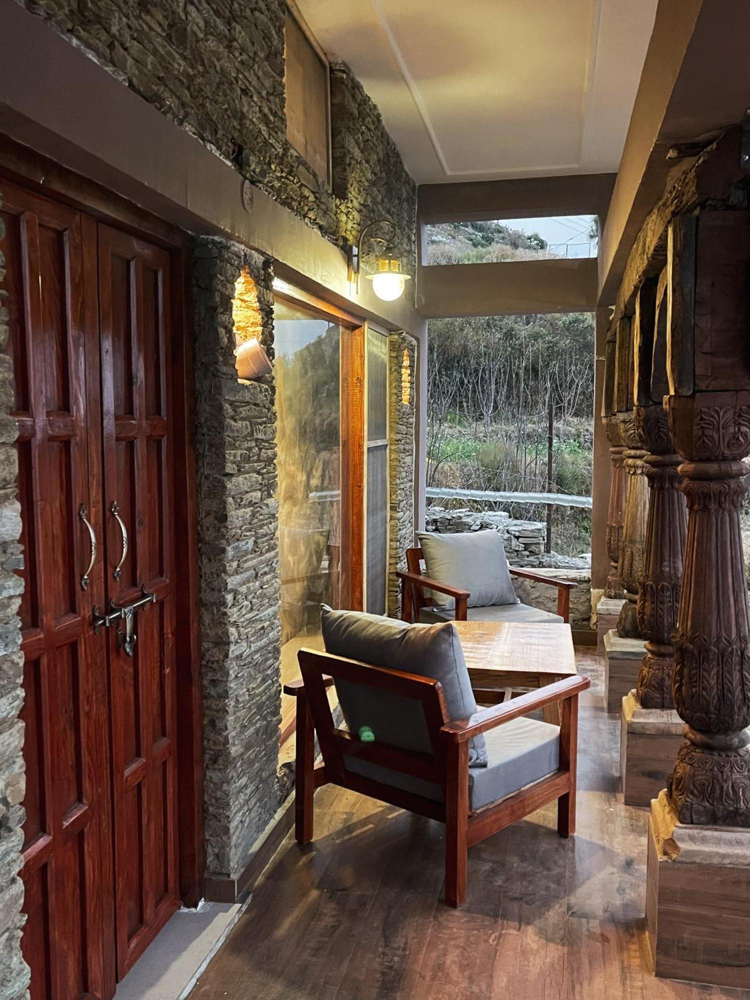Bsr Farms Resort Pauri Bagian luar foto