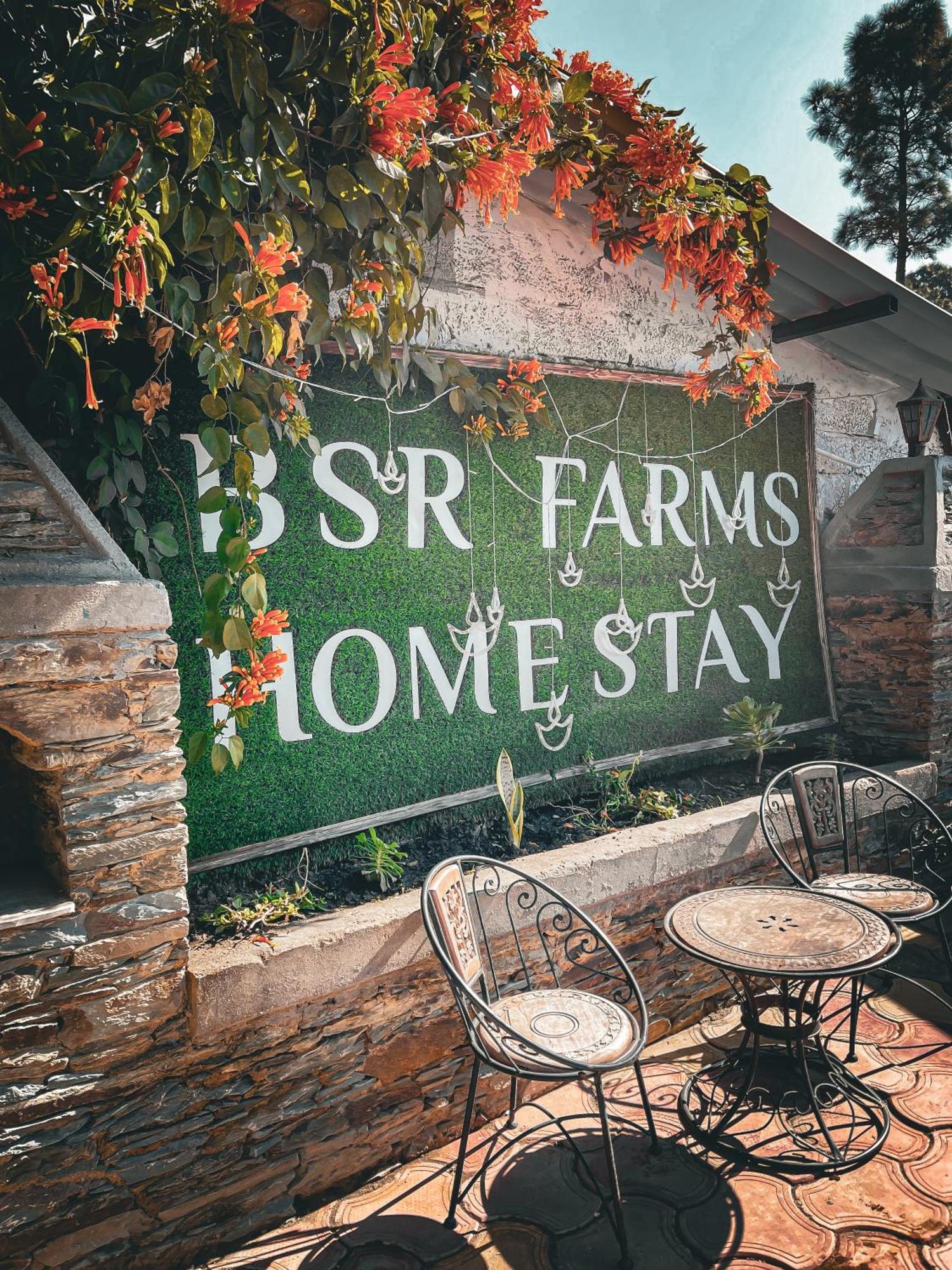 Bsr Farms Resort Pauri Bagian luar foto